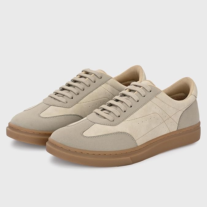 cruiser sneaker in spade out colour and comfortable to wear in mensfootwear.in